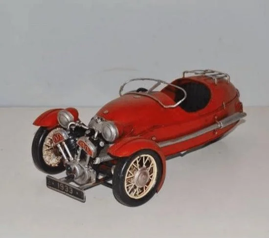 Blikken Morgan driewieler 1933 rood decoratiemodel MadDeco 34 cm