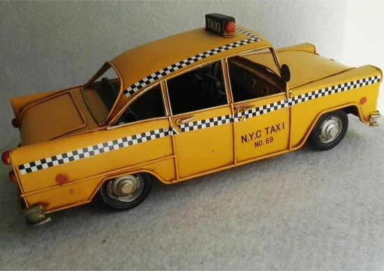New York Checker taxi blikken model geel MadDeco 32 cm